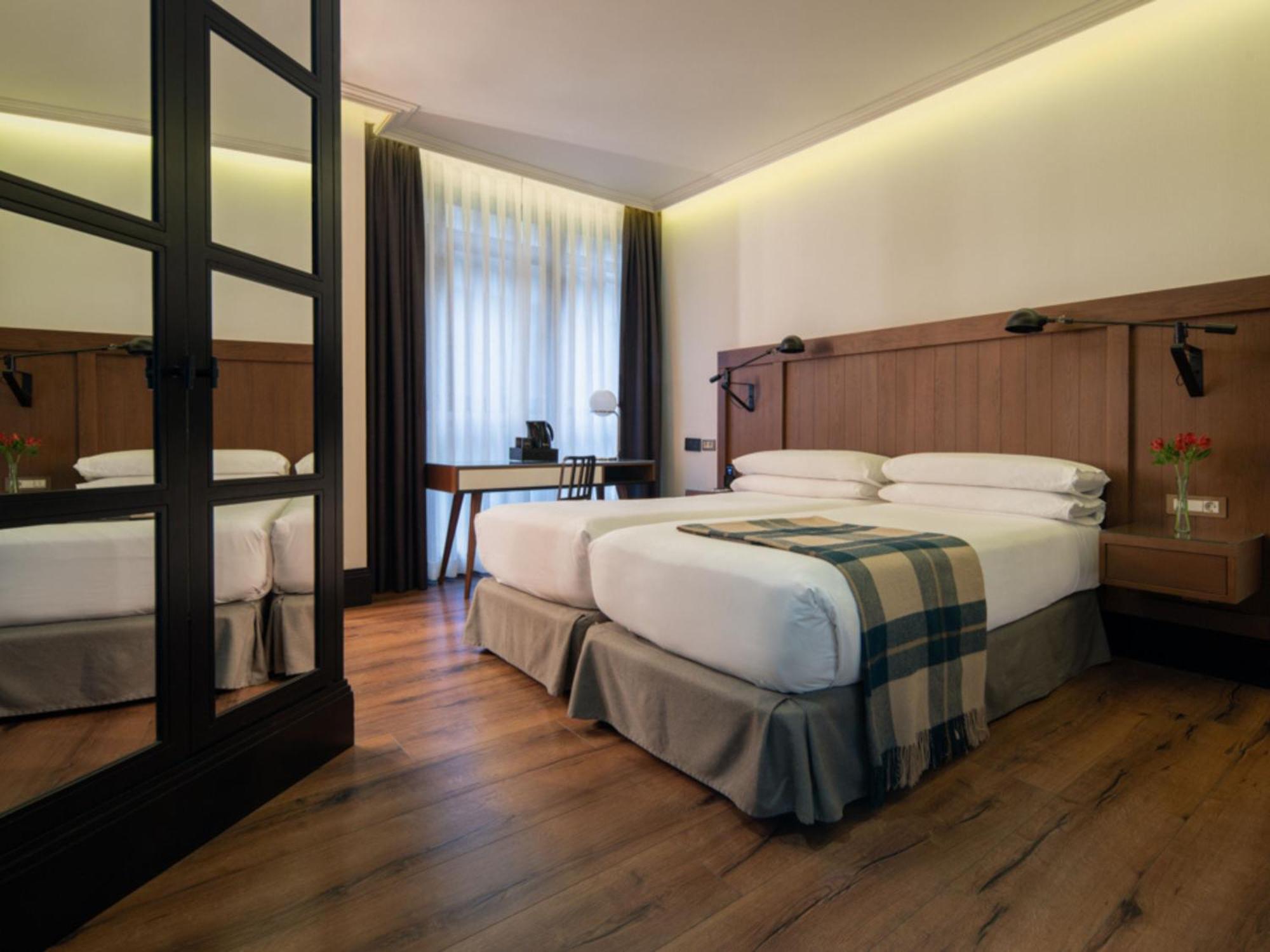 Only You Hotel Atocha Madri Exterior foto